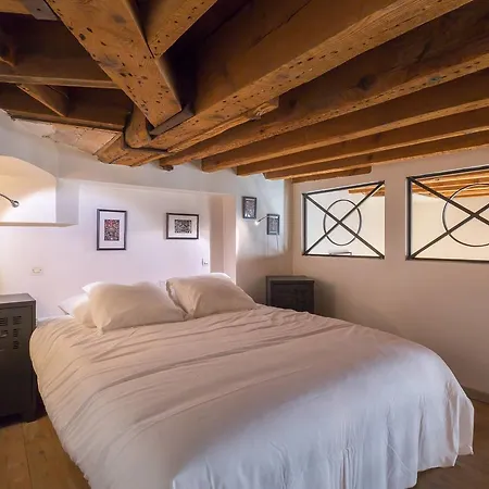 Apartment Guestready- Typical Croix-roussien Flat *